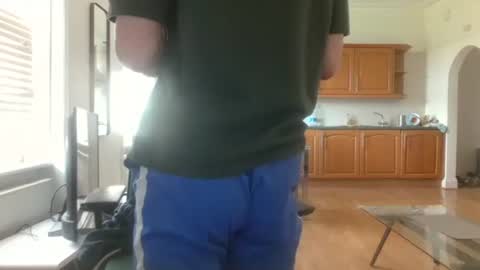 Snapshot of frenchbdmaninlondon chatting on March 2026 11:38:01 AM Horny Paul online show from March 2026 11:38:01 AM