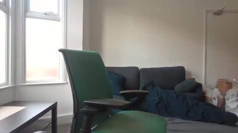 Snapshot of frenchbdmaninlondon chatting on April 2026 02:43:01 PM Horny Paul online show from April 2026 02:43:01 PM