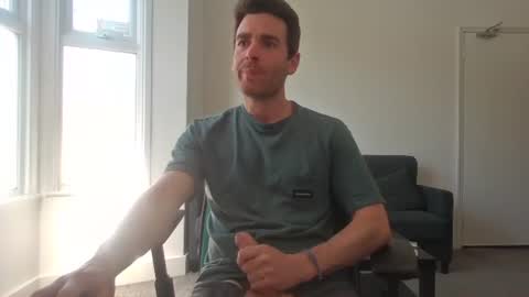 Snapshot of frenchbdmaninlondon chatting on May 2026 03:06:01 PM Horny Paul online show from May 2026 03:06:01 PM