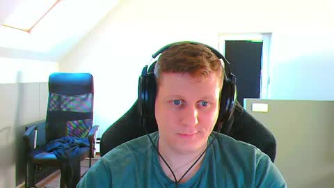 Snapshot of frenchfrieswithmayo chatting on April 2026 05:37:01 PM French fries online show from April 2026 05:37:01 PM