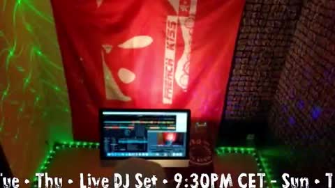 frenchkissdjfk online show from November 2025 07:05:01 PM