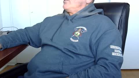 Snapshot of frenchrickdaddy chatting on January 2025 09:05:01 PM Rick online show from January 2025 09:05:01 PM