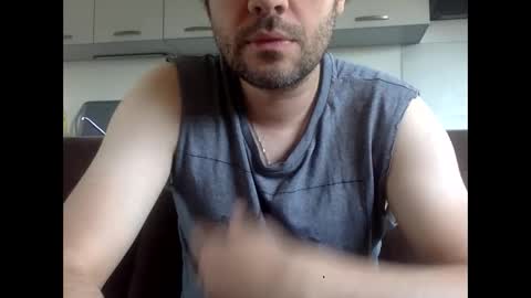 Snapshot of frenchy_from_paris chatting on May 2026 09:03:02 AM frenchy_from_paris online show from May 2026 09:03:02 AM