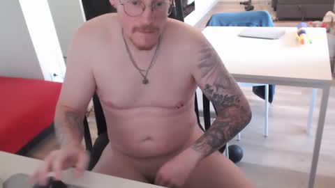 Snapshot of frenumpa86 chatting on September 2025 04:06:02 PM Frenumpa86 online show from September 2025 04:06:02 PM