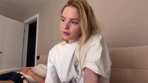 Snapshot of frenzyfoxs chatting on March 2026 08:12:02 PM Jason and Sonya online show from March 2026 08:12:02 PM