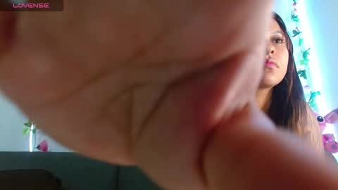 Snapshot of fresa_horny chatting on February 2026 05:28:02 PM Fresa horny online show from February 2026 05:28:02 PM