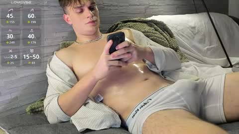 Alex or Andrzej online show from April 2026 08:50:01 PM