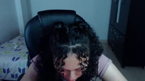 Louise  online show from February 2025 05:15:01 AM