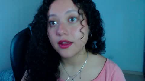 Snapshot of freud_x_louise1 chatting on April 2026 12:06:02 PM Louise online show from April 2026 12:06:02 PM