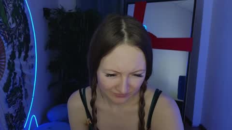 Snapshot of freya_nilsson chatting on January 2025 12:52:02 PM Freya online show from January 2025 12:52:02 PM