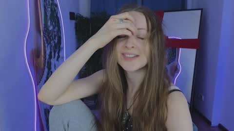 Snapshot of freya_nilsson chatting on January 2025 09:39:01 AM Freya online show from January 2025 09:39:01 AM