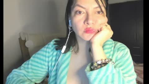 Snapshot of freya_shaik_ chatting on March 2026 03:25:02 AM freya_shaik_ online show from March 2026 03:25:02 AM