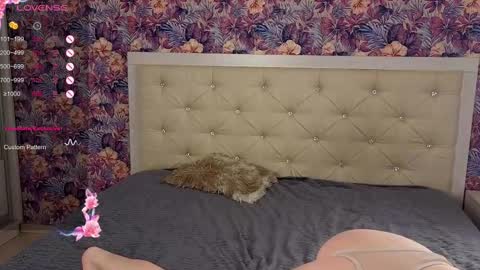 Freya online show from March 2025 03:24:01 AM