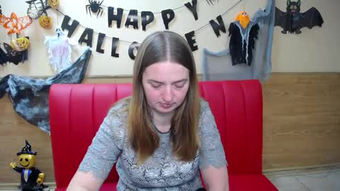 Snapshot of freyadak chatting on November 2025 06:40:01 PM FreyaDak online show from November 2025 06:40:01 PM