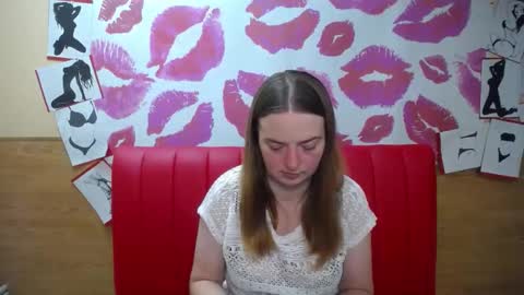 Snapshot of freyadak chatting on December 2025 06:16:01 PM FreyaDak online show from December 2025 06:16:01 PM