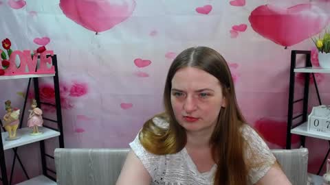 Snapshot of freyadak chatting on April 2026 05:13:02 PM FreyaDak online show from April 2026 05:13:02 PM