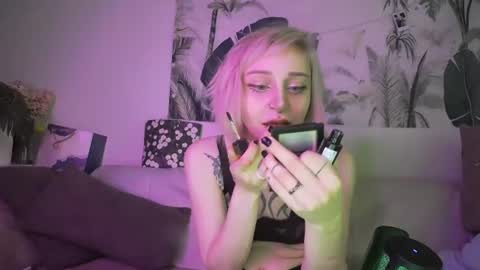 Snapshot of freyakatty chatting on July 2026 05:37:02 PM Freyakatty online show from July 2026 05:37:02 PM