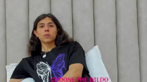 FREYA online show from November 2025 07:13:02 PM