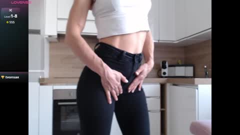 FreyaMuse online show from May 2026 08:41:01 AM