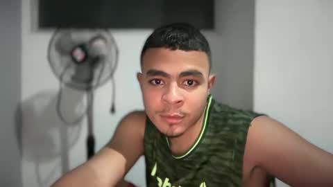 freyva_ online show from January 2025 12:22:02 AM