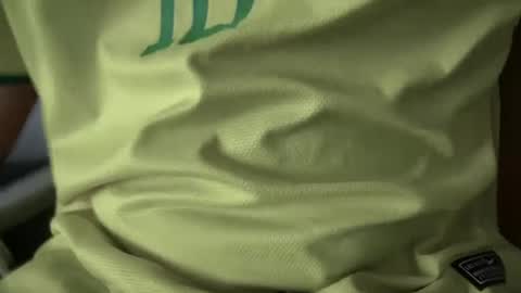 freyva_ online show from February 2025 06:57:02 PM