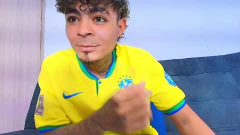 Snapshot of freyva_ chatting on April 2026 01:52:02 AM freyva_ online show from April 2026 01:52:02 AM