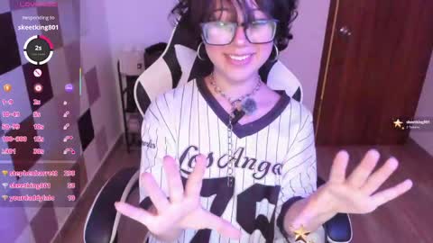 Snapshot of frida_lassi_ chatting on April 2026 04:33:01 PM frida_lassi_ online show from April 2026 04:33:01 PM