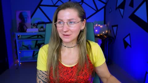 Frida Tander online show from December 2024 08:12:01 AM