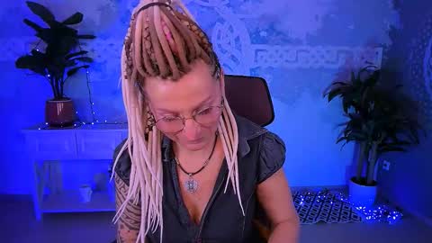 Snapshot of fridatander chatting on March 2026 08:19:01 AM Frida Tander online show from March 2026 08:19:01 AM