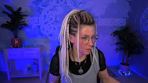 Snapshot of fridatander chatting on April 2026 05:16:02 AM Frida Tander online show from April 2026 05:16:02 AM