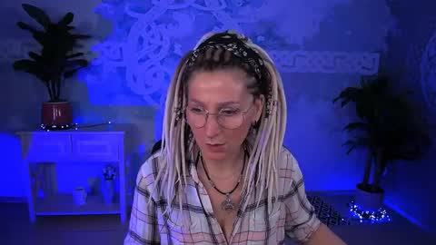 Snapshot of fridatander chatting on April 2026 05:26:02 AM Frida Tander online show from April 2026 05:26:02 AM