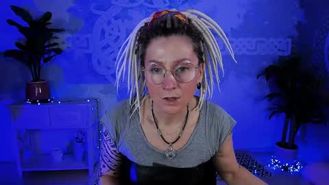 Snapshot of fridatander chatting on April 2026 05:24:02 AM Frida Tander online show from April 2026 05:24:02 AM