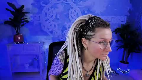 Snapshot of fridatander chatting on April 2026 05:25:01 AM Frida Tander online show from April 2026 05:25:01 AM