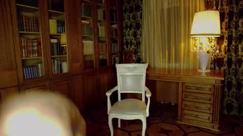 Viktor online show from November 2025 09:47:01 PM