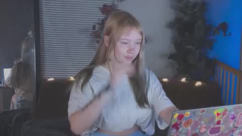 friend_zone_ online show from January 2026 02:30:02 PM