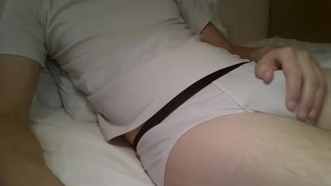 friendly_frank_18 online show from November 2025 01:20:01 PM