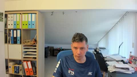 Francois online show from April 2026 09:39:01 AM