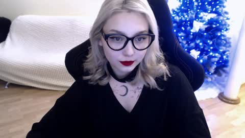 Lilith online show from January 2025 10:17:02 AM