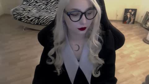 Lilith online show from October 2025 11:23:02 AM