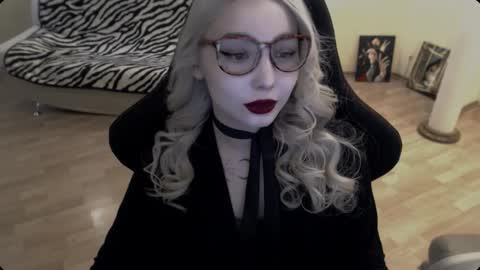 Lilith online show from November 2025 11:32:02 AM