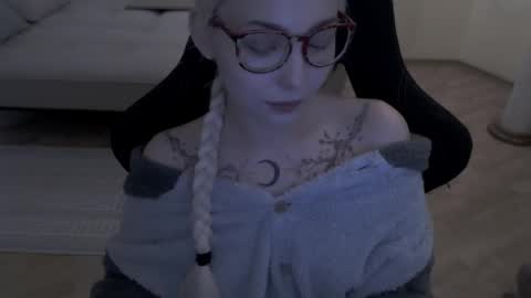 Lilith online show from April 2026 05:35:01 AM