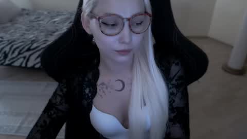 Lilith online show from May 2026 12:00:02 PM