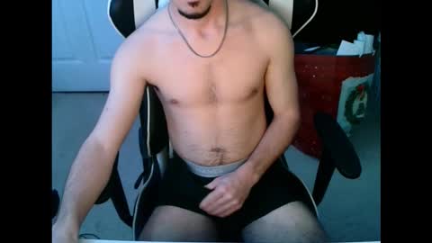 Snapshot of frostedtip06 chatting on March 2026 06:39:01 AM frostedtip06 online show from March 2026 06:39:01 AM