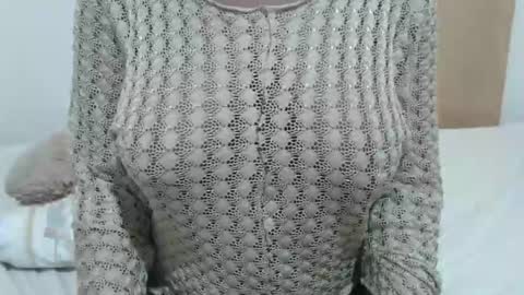 fruity28 online show from December 2025 04:25:01 PM