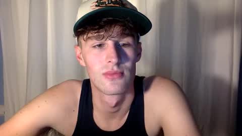 Snapshot of fruitybubble chatting on February 2025 10:52:02 PM fruitybubble online show from February 2025 10:52:02 PM