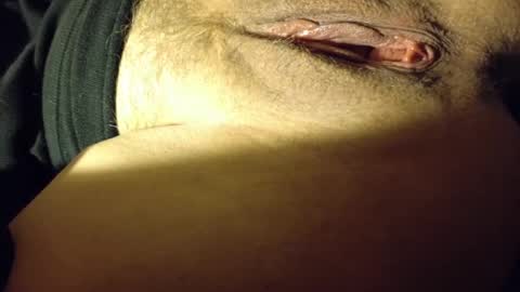 Snapshot of frumcake chatting on December 2025 01:21:02 AM FrumCake online show from December 2025 01:21:02 AM