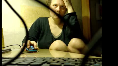 Snapshot of frumcake chatting on January 2026 02:36:01 AM FrumCake online show from January 2026 02:36:01 AM