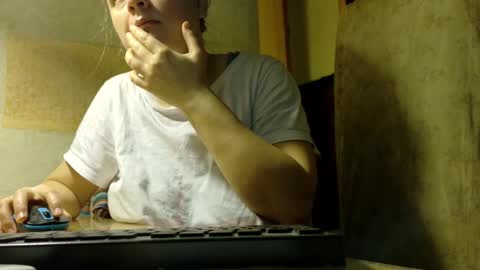 Snapshot of frumcake chatting on March 2026 04:45:02 PM FrumCake online show from March 2026 04:45:02 PM