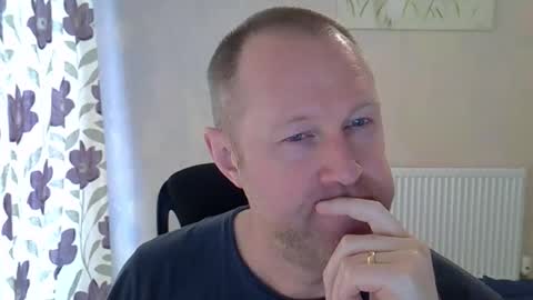 Snapshot of fuck_buddy_uk chatting on April 2026 07:06:02 AM Fuck Buddy UK online show from April 2026 07:06:02 AM