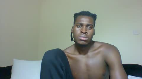 Snapshot of fuck_buoy chatting on October 2025 10:43:02 PM Prince online show from October 2025 10:43:02 PM